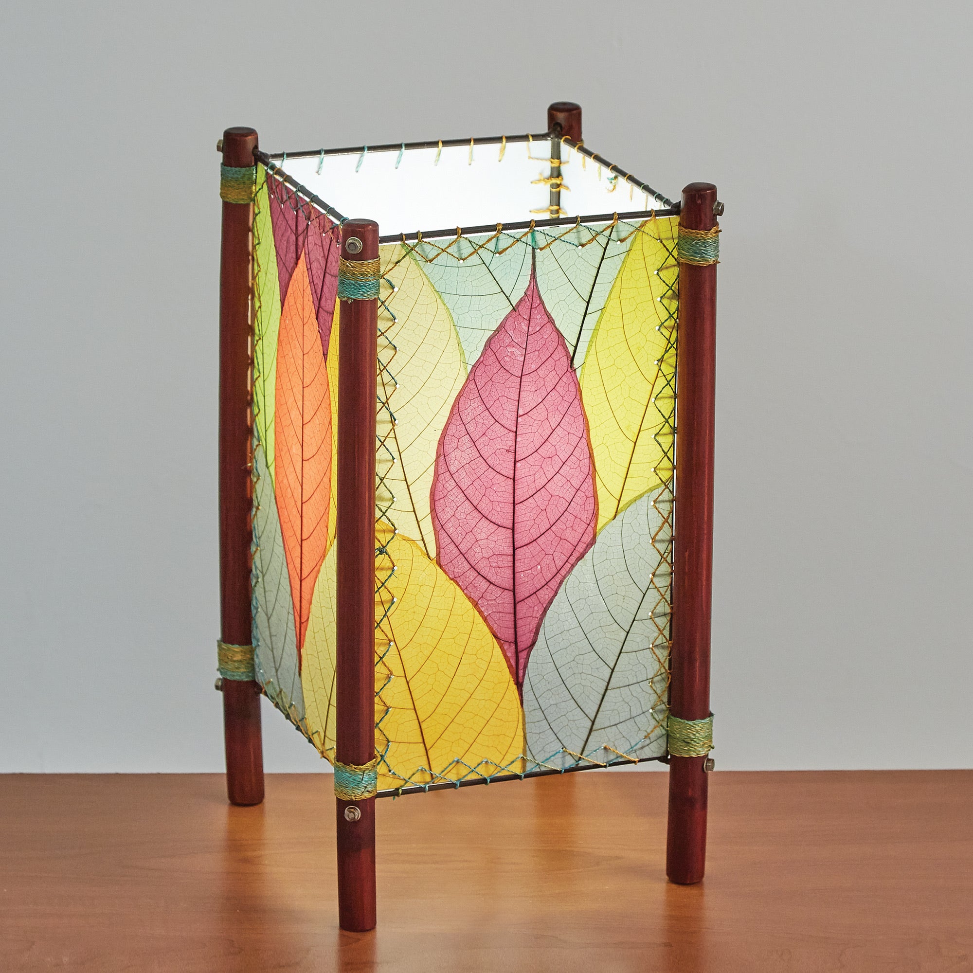 Fortune Table Leaf Lamp